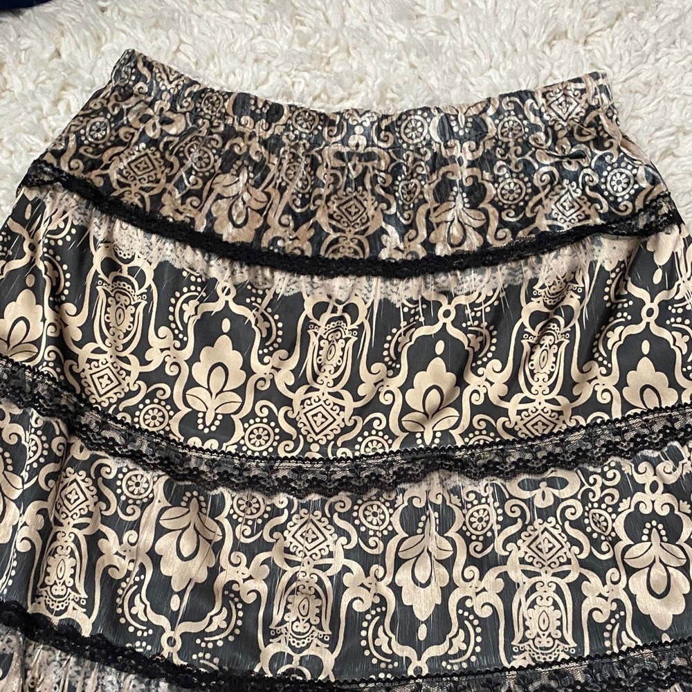 New direction women’s skirt size L green & Cream  tiered satin & lace ¥ - Picture 3 of 10